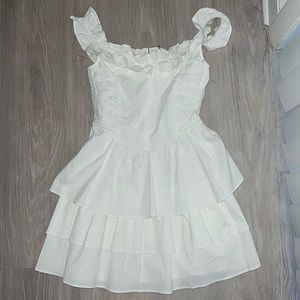 Country inspired white mini dress🤍